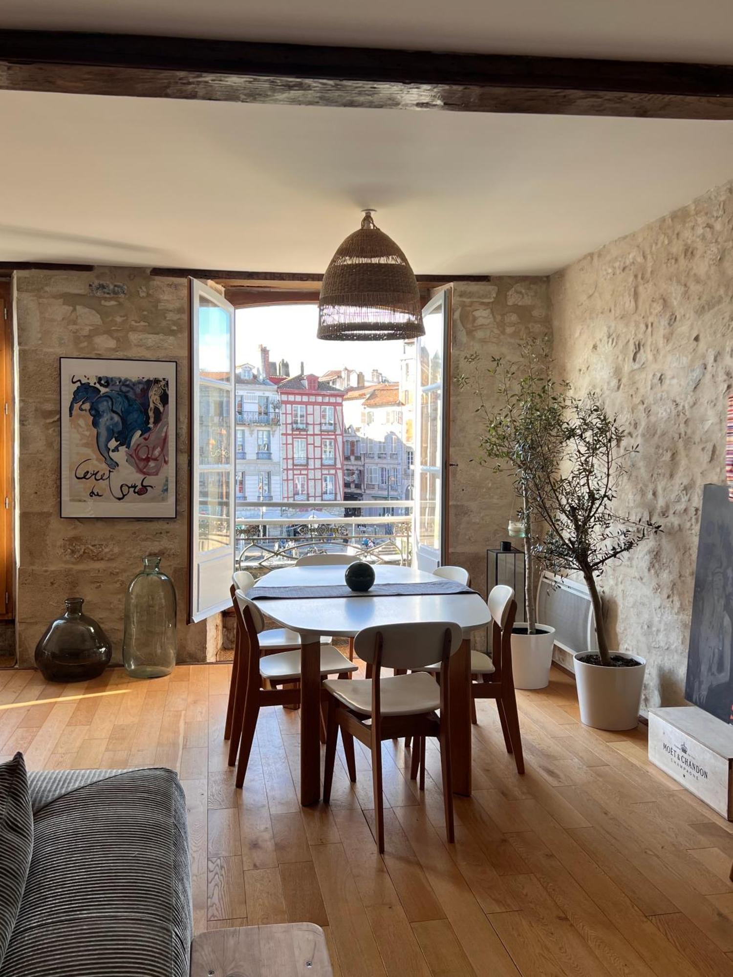 Appartement Centre Grand Sur Les Quais